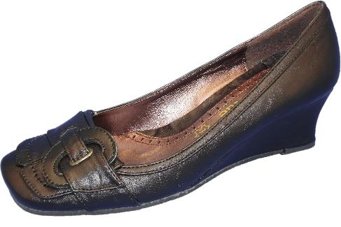 Zapato de cuña para señora de la casa Lola Blue.Ref:29d526