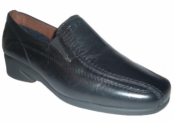Zapato con cuña para mujer de la casa Pitillos.Ref:320