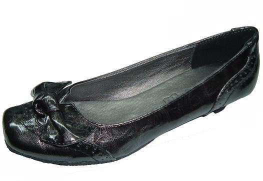 Zapato de charol para mujer de la casa Latinas.Ref:821332