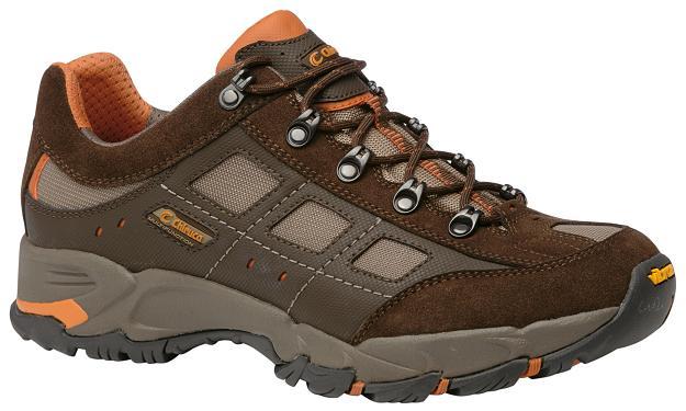 Zapatilla para hombre modelo Nazca de la casa Chiruca.