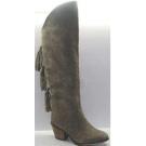 Bota cowboy con borlas traseras de la casa Charo Fernández.Ref:251658