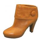 Botin con tacon y plataforma Lola Blue.Ref:29D672